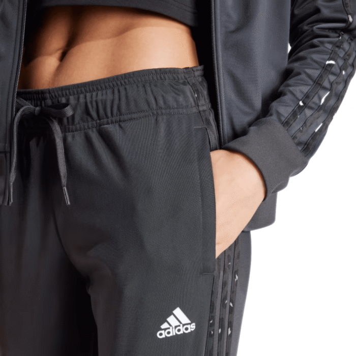 Adidas Essentials Animal Print Tricot 3 Stripes - Pantalón Dama - Imagen 5