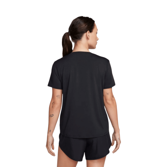 Nike One Classic Dri‑FIT- Camiseta Dama - Imagen 4