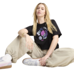Puma Graphics Relaxed Fruity Tee – Camiseta Dama - Imagen 4