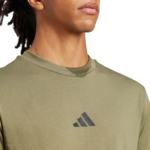 Adidas Essentials Small Logo - Camiseta Hombre - Imagen 4