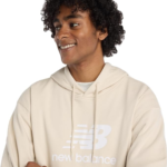 New Balance Sport Essentials French Terry Logo Hoodie - Buzo Hombre - Imagen 3