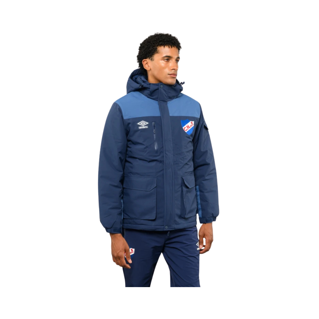 NU1431180P1 (3) Umbro Parka Track Nacional – Campera Hombre - Imagen 1